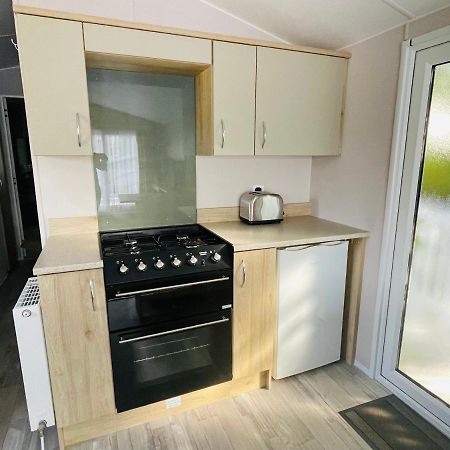 Curlews Nest, Rockley Park Hotell Poole Exteriör bild