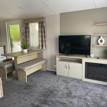 Curlews Nest, Rockley Park Hotell Poole Exteriör bild