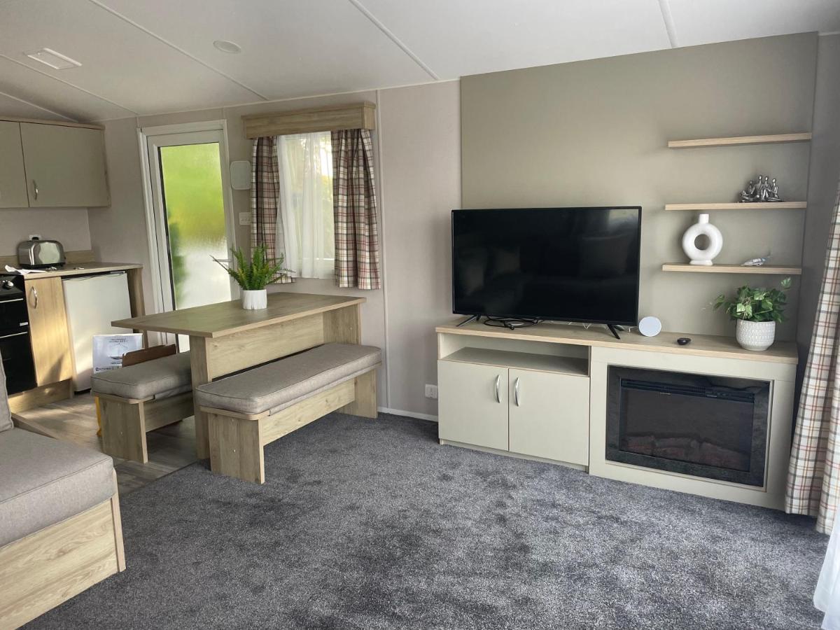 Curlews Nest, Rockley Park Hotell Poole Exteriör bild